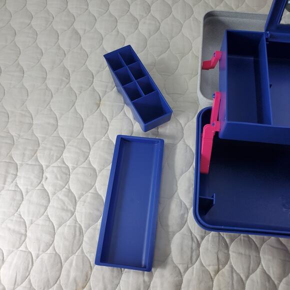 Vintage 1990 Caboodles 3 Tier Makeup Carrier By Plano Blue/Gray/Pink Made USA - Picture 7 of 12